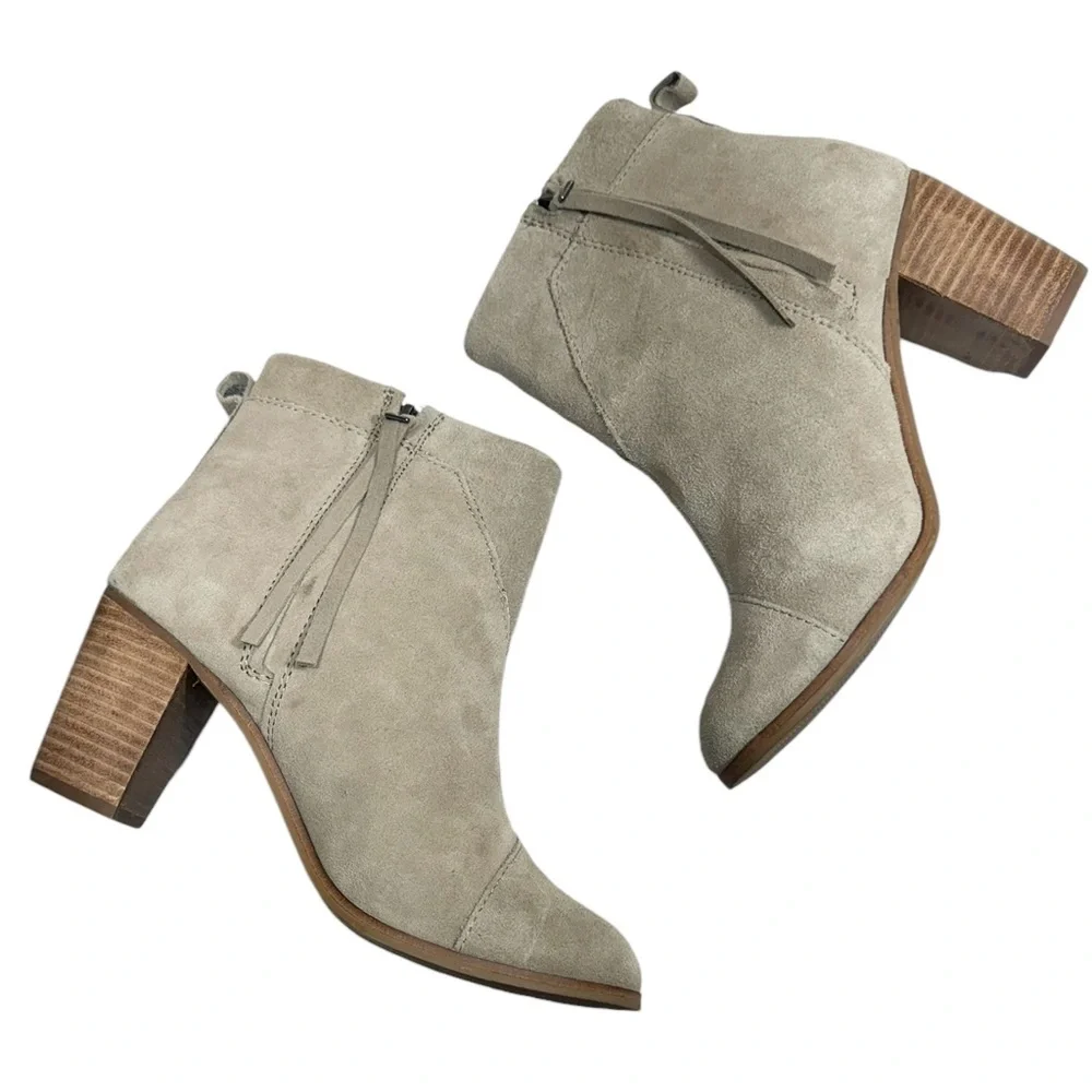 TOMS Lunata Gray Suede Stacked Block Heel Side Zip w/ Tassel Booties Size 7